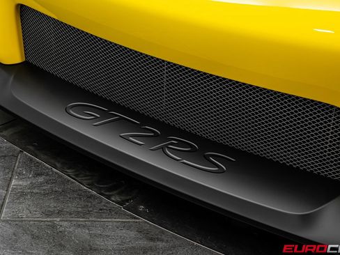 Used 2018 Porsche 911 GT2 RS RWD image 13