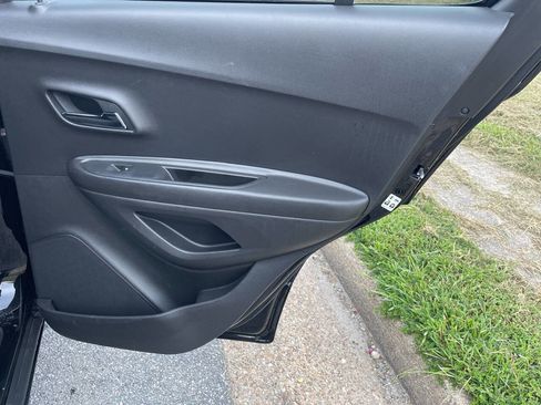 Used 2020 Chevrolet Trax LS w/ Tint and Cruise Package image 22