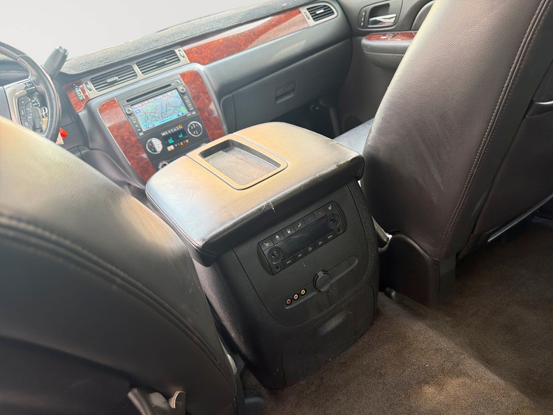 Used 2009 Chevrolet Tahoe LTZ AWD/4WD image 24