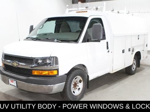 Used 2014 Chevrolet Express 3500 RWD image 9