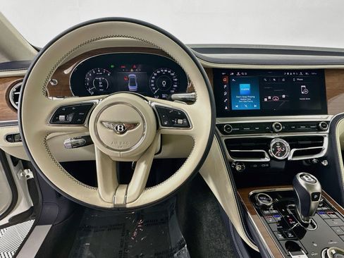 Used 2026 Bentley Flying Spur V8 AWD/4WD image 13