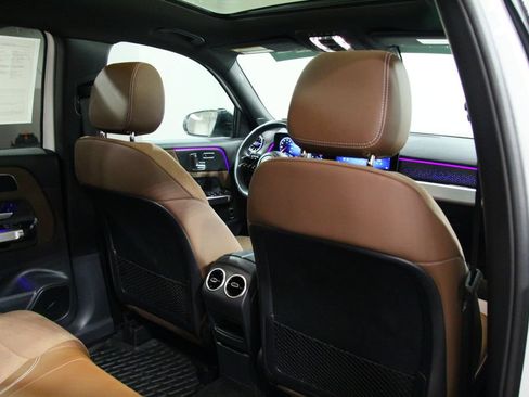 Certified 2024 Mercedes-Benz GLB 250 4MATIC image 24