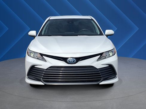 Used 2022 Toyota Camry LE FWD image 8