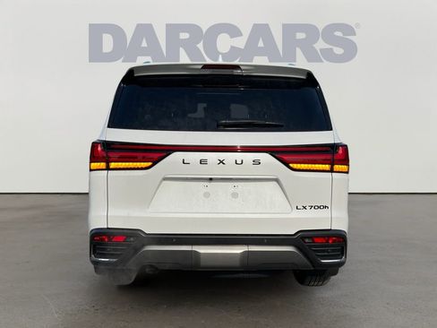 New 2026 Lexus LX 700h Luxury image 3