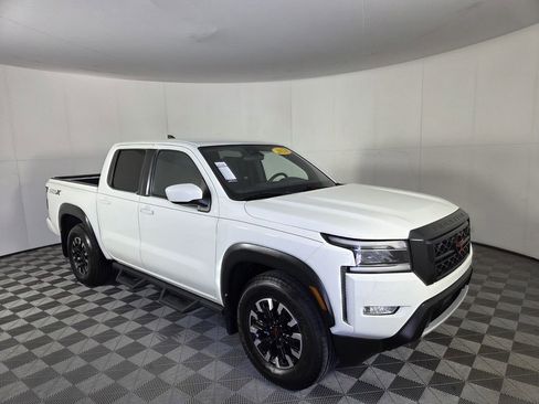 Used 2023 Nissan Frontier Pro-X w/ Technology Package RWD image 2