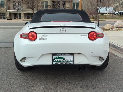 Used 2016 MAZDA MX-5 Miata Club image 4