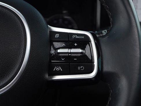 Used 2023 Kia Sorento S w/ Panoramic Sunroof Package FWD image 12
