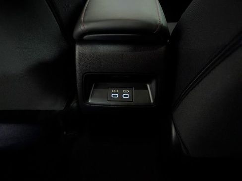 Used 2025 Toyota Corolla SE FWD image 10