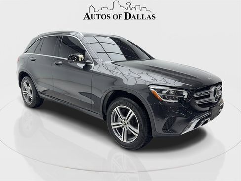Used 2022 Mercedes-Benz GLC 300 GLC 300 NAV,CAM,PANO,HTD STS,B w/ Premium Package Lite image 2
