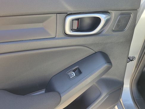 Used 2023 Honda Civic Sport image 16