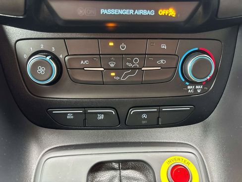 Used 2022 Ford Transit Connect XL FWD image 24
