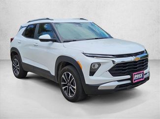 Used 2025 Chevrolet TrailBlazer LT AWD/4WD video 3
