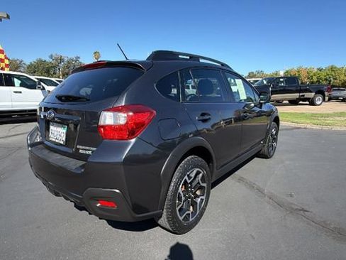 Used 2016 Subaru Crosstrek 2.0i Premium AWD/4WD image 4