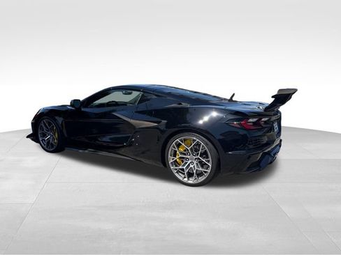 Used 2026 Chevrolet Corvette ZR1 w/ ZR1 Carbon Fiber Aero Package RWD image 3