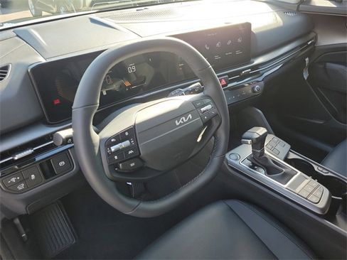 New 2026 Kia Sportage EX image 24
