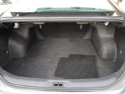 Used 2024 Nissan Altima 2.5 SV FWD image 13