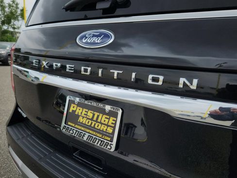 Used 2024 Ford Expedition Limited AWD/4WD image 13