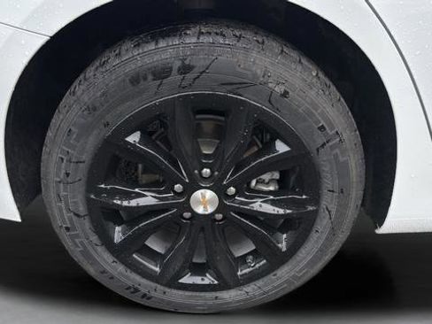 Used 2024 Chevrolet Malibu LT FWD image 14