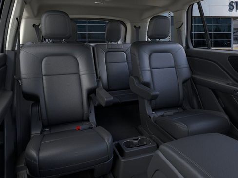 New 2025 Lincoln Aviator AWD image 11