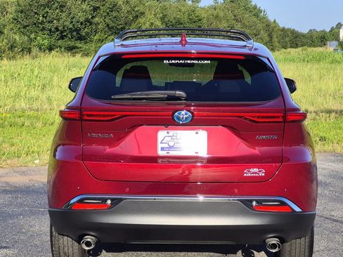 Used 2024 Toyota Venza Limited AWD/4WD image 5
