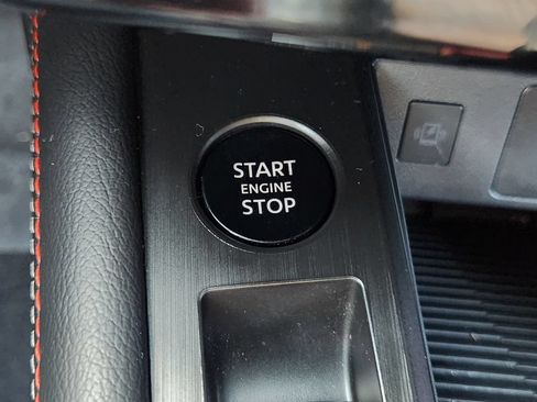 Used 2025 Nissan Kicks SR FWD image 21