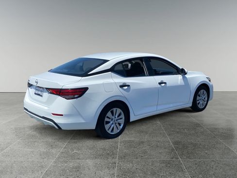Used 2025 Nissan Sentra S FWD image 5