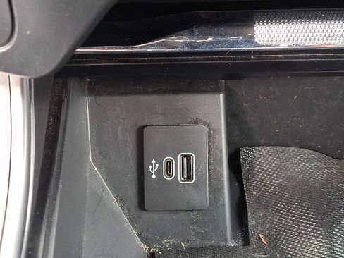 Used 2025 Ford F150 Lariat w/ Equipment Group 501A Mid AWD/4WD image 25
