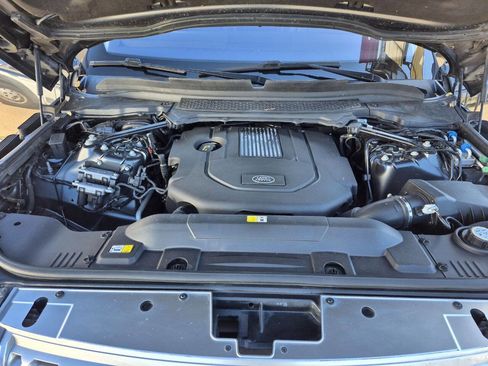Used 2017 Land Rover Range Rover HSE AWD/4WD image 28