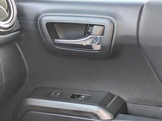 Used 2018 Toyota Tacoma TRD Off-Road video 2