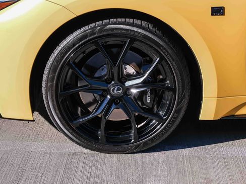 Used 2025 Lexus IS 500 RWD image 10