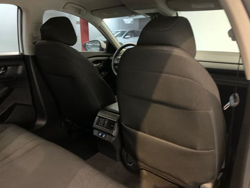 Used 2025 Honda Accord LX image 40