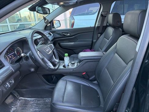 Used 2023 GMC Acadia SLT w/ Preferred Package AWD/4WD image 5
