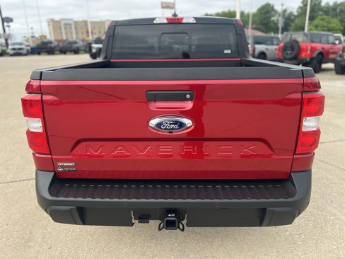Used 2022 Ford Maverick Lariat w/ Lariat Luxury Package FWD image 7