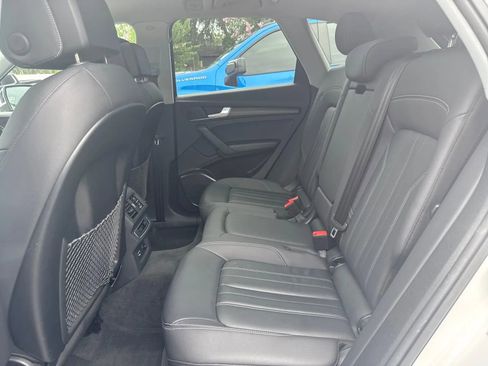 Used 2023 Audi Q5 2.0T Premium w/ Convenience Package AWD/4WD image 14