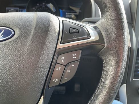 Used 2024 Ford Edge SEL image 27