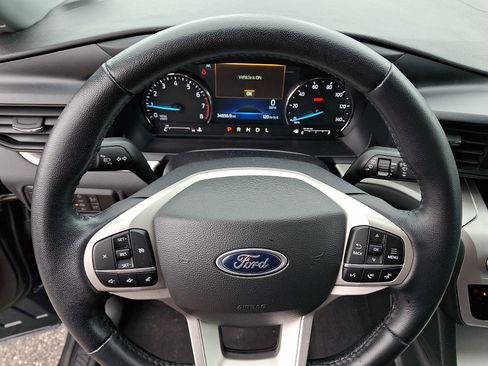 Certified 2023 Ford Explorer XLT AWD/4WD image 19
