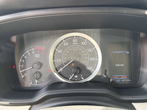 Used 2020 Toyota Corolla LE FWD image 28