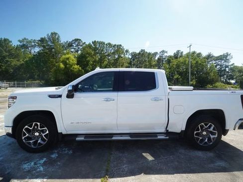Used 2025 GMC Sierra 1500 SLT w/ SLT Premium Plus Package AWD/4WD image 6