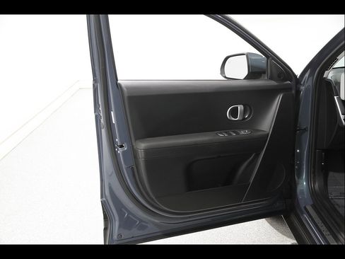 Certified 2024 Hyundai Ioniq 5 SEL RWD image 4
