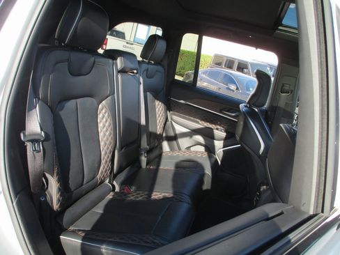 Used 2022 Jeep Grand Cherokee Summit w/ Adv Protech Group IV image 22