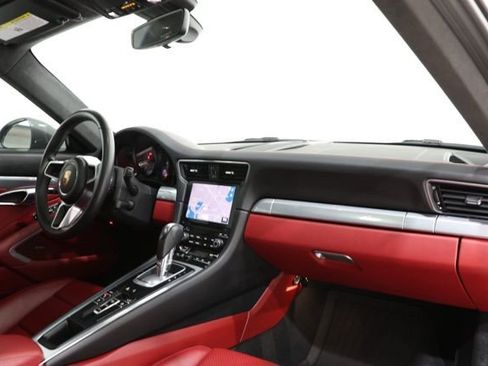Used 2019 Porsche 911 Carrera 4S image 23