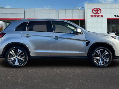 Used 2024 Mitsubishi Outlander Sport ES image 3