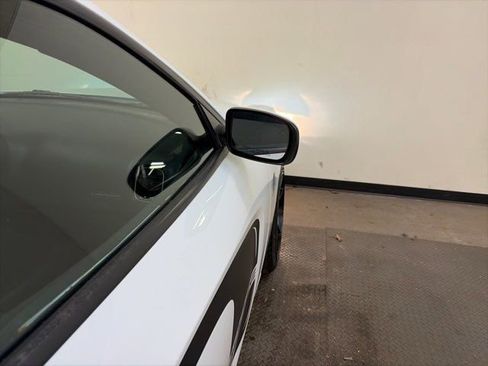 Used 2019 Dodge Charger Police w/ Street Appearance Group image 11