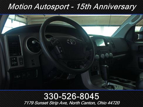 Used 2012 Toyota Tundra 4x4 CrewMax image 16