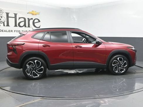 Used 2025 Chevrolet Trax RS FWD image 41
