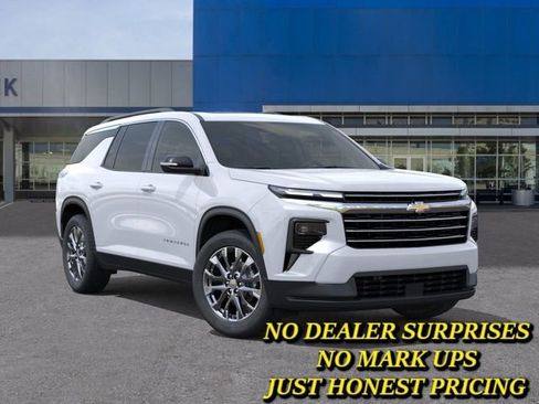 New 2026 Chevrolet Traverse LT FWD image 7