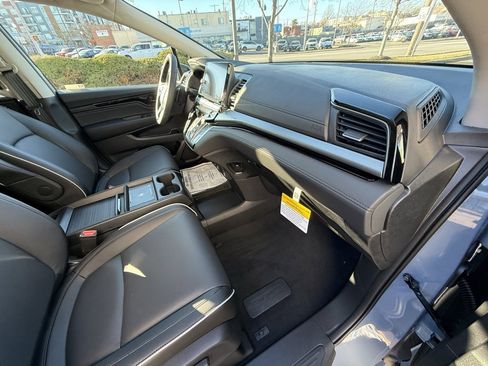 New 2026 Honda Odyssey Touring image 42