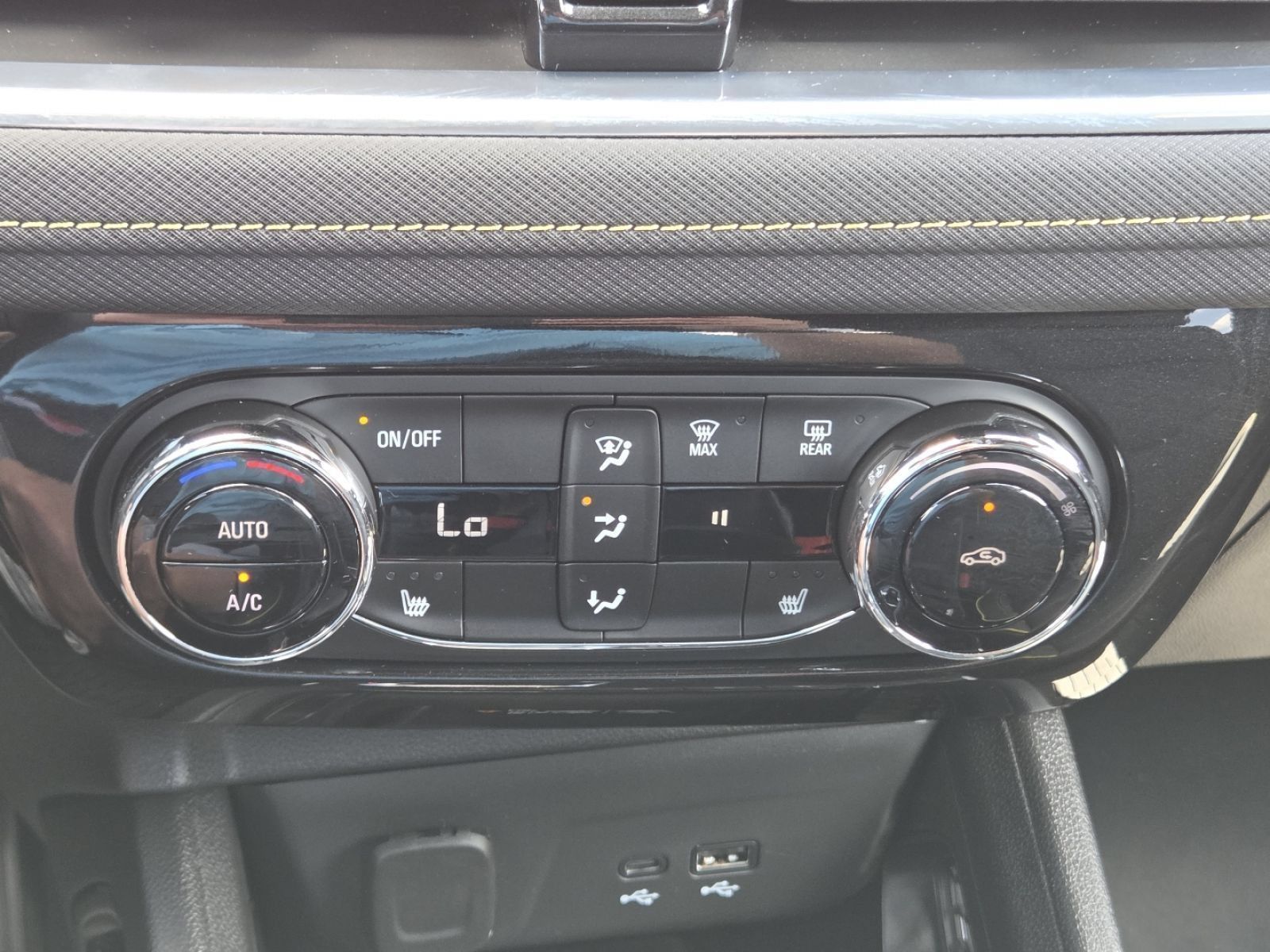Used 2026 Chevrolet TrailBlazer ACTIV w/ Convenience Package FWD image 34