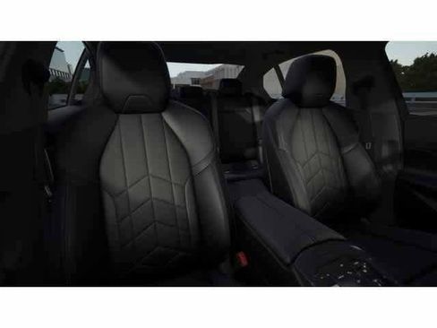 Used 2026 BMW 530i w/ M Sport Package image 11