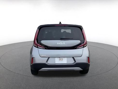 Used 2025 Kia Soul LX w/ LX Technology Package image 12